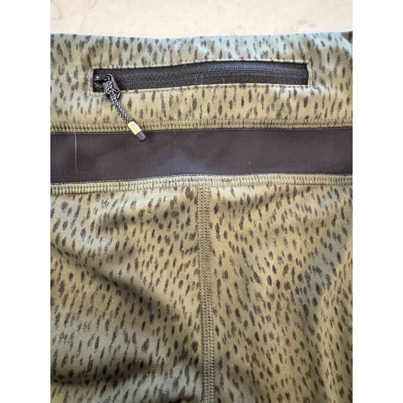 🖤💚 Lululemon Pace Rival Crop Leggings Sz 4 • Green Black Spotted ✨ - Picture 4 of 5